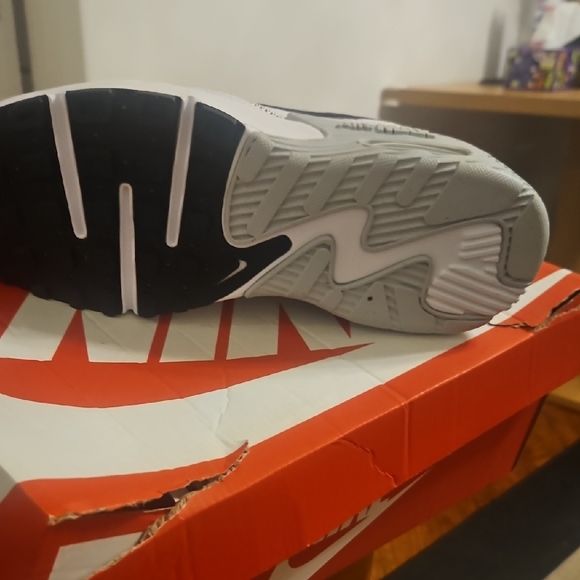 Nike Air Max White and Black Sneakers - Picture 3 of 4